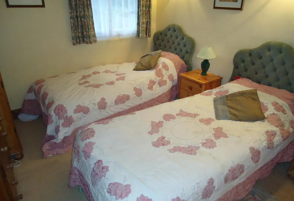 Oldlands Farmhouse Bed And Breakfast-1